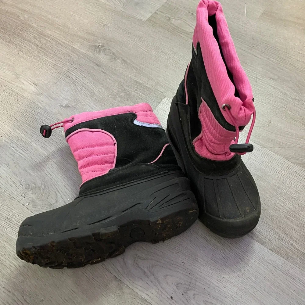 Totes Winter Survivor Snow Boots Kids Size 2 Black Pink Quilted Insulated